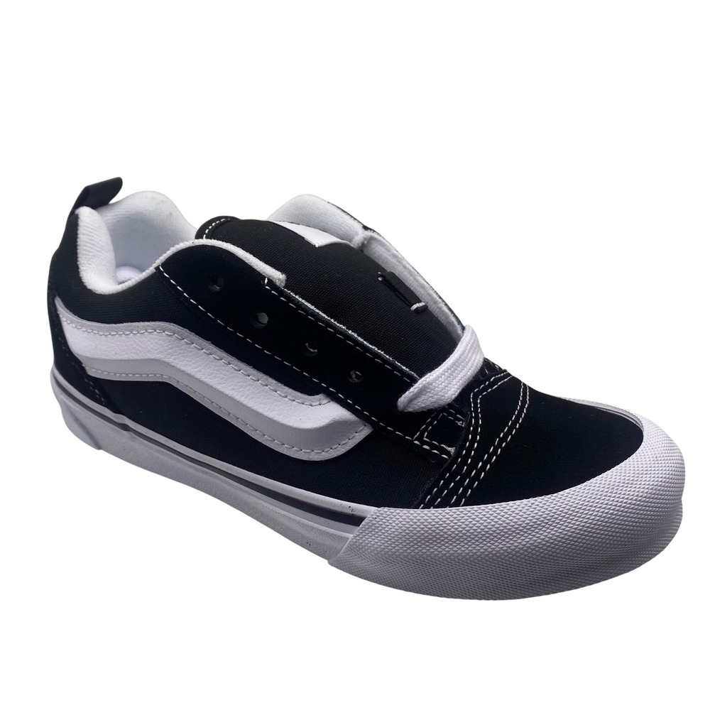 NEW Vans Knu Skool Black White Kids‎ Size 2.5 Low Top Skate Shoes Sneakers
